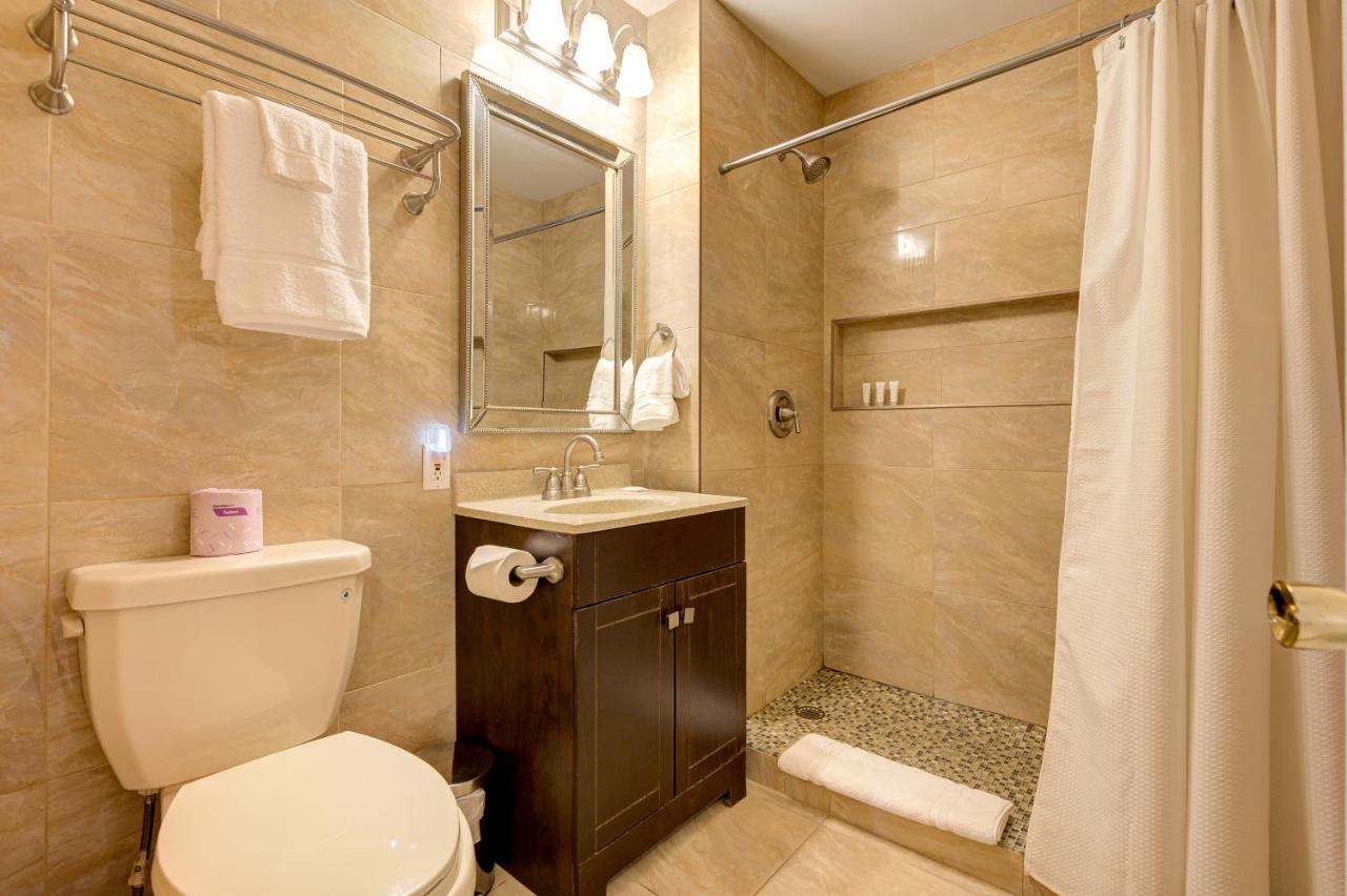St George Suites By Hoco Hotels Collection Стратфорд Экстерьер фото